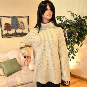 Big Knit Tan Turtleneck Woman's Sweater Size Large